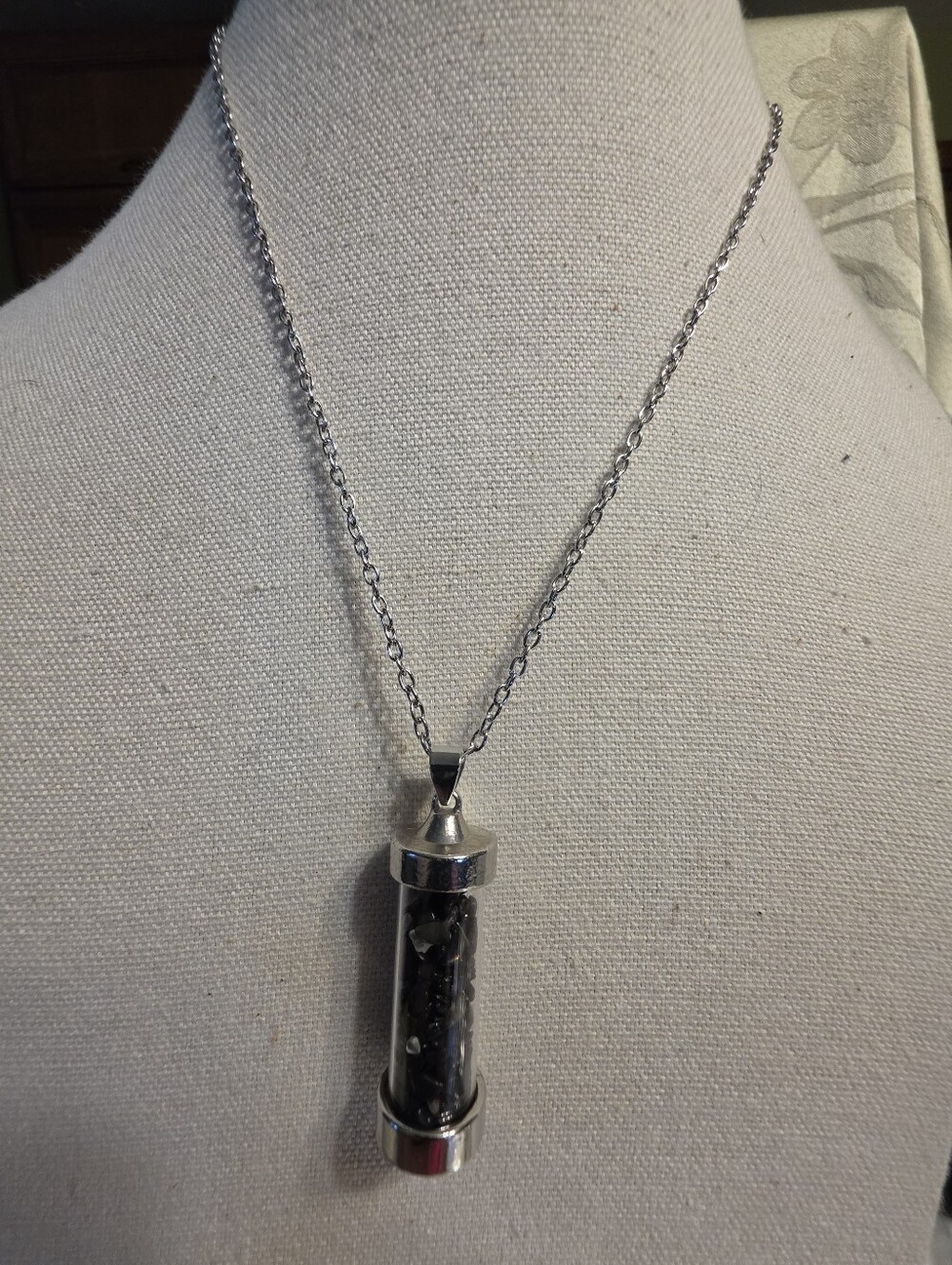 #1443. Silver Black Glass Capsule Pendant Necklace - Women Jewelry